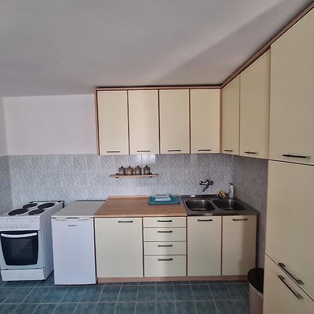 Apartmani Ruza พอดโกริกา ภายนอก รูปภาพ